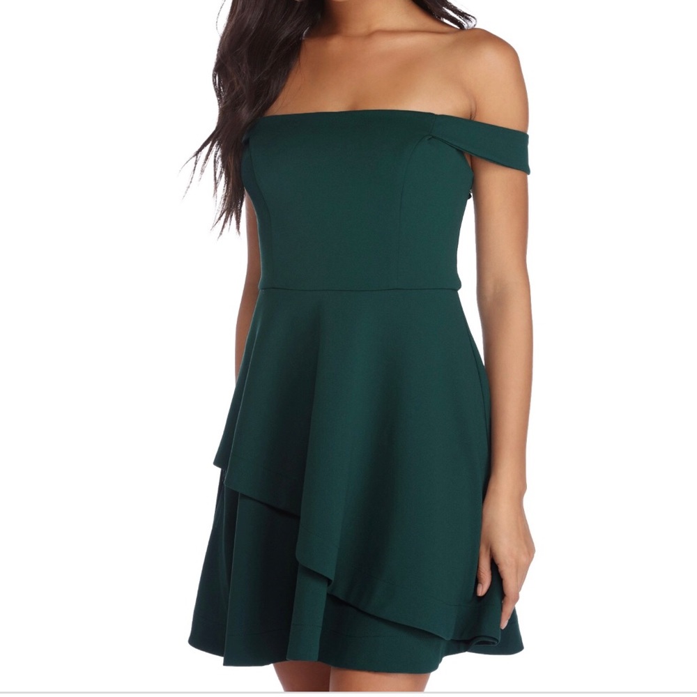 Off the shoulder short dress